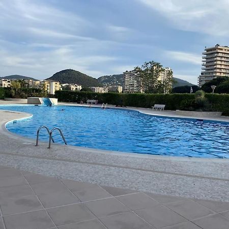 Studio Eleverca 3*- Rez De Jardin Terrasse - Axelle Loc'Appart Мандельё-ла-Напуль Экстерьер фото