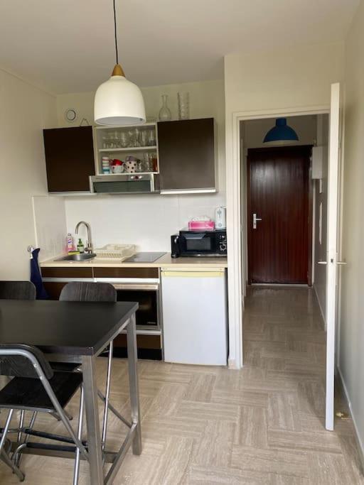 Studio Eleverca 3*- Rez De Jardin Terrasse - Axelle Loc'Appart Мандельё-ла-Напуль Экстерьер фото