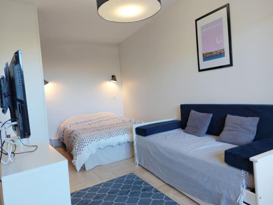 Studio Eleverca 3*- Rez De Jardin Terrasse - Axelle Loc'Appart Мандельё-ла-Напуль Экстерьер фото